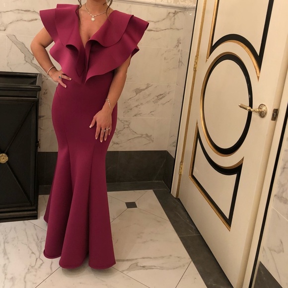 Dresses & Skirts - Stunning Fuchsia Prom Dress!